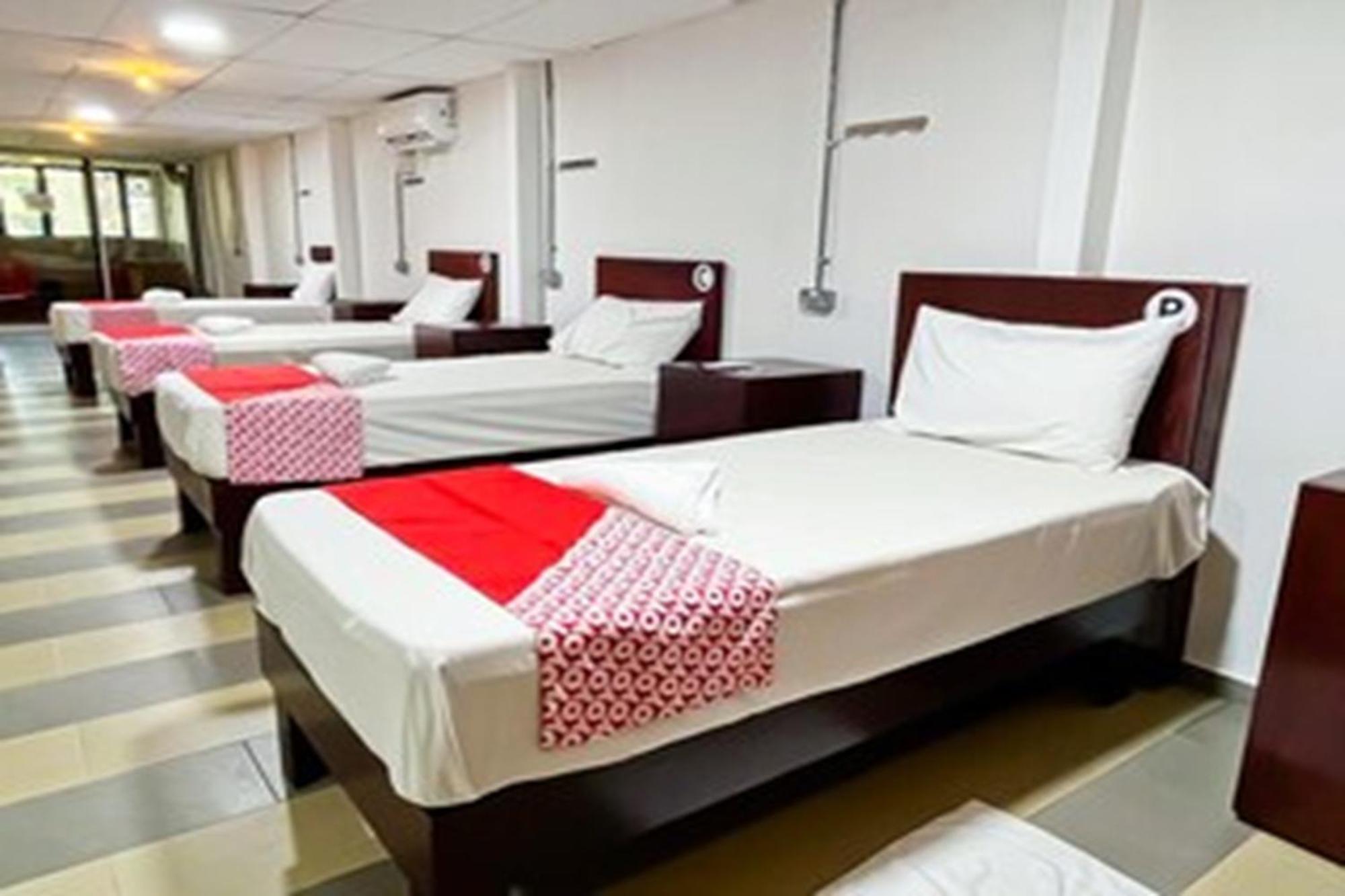 Super Oyo 90572 J Hotel Masjid India Kuala Lumpur Dış mekan fotoğraf