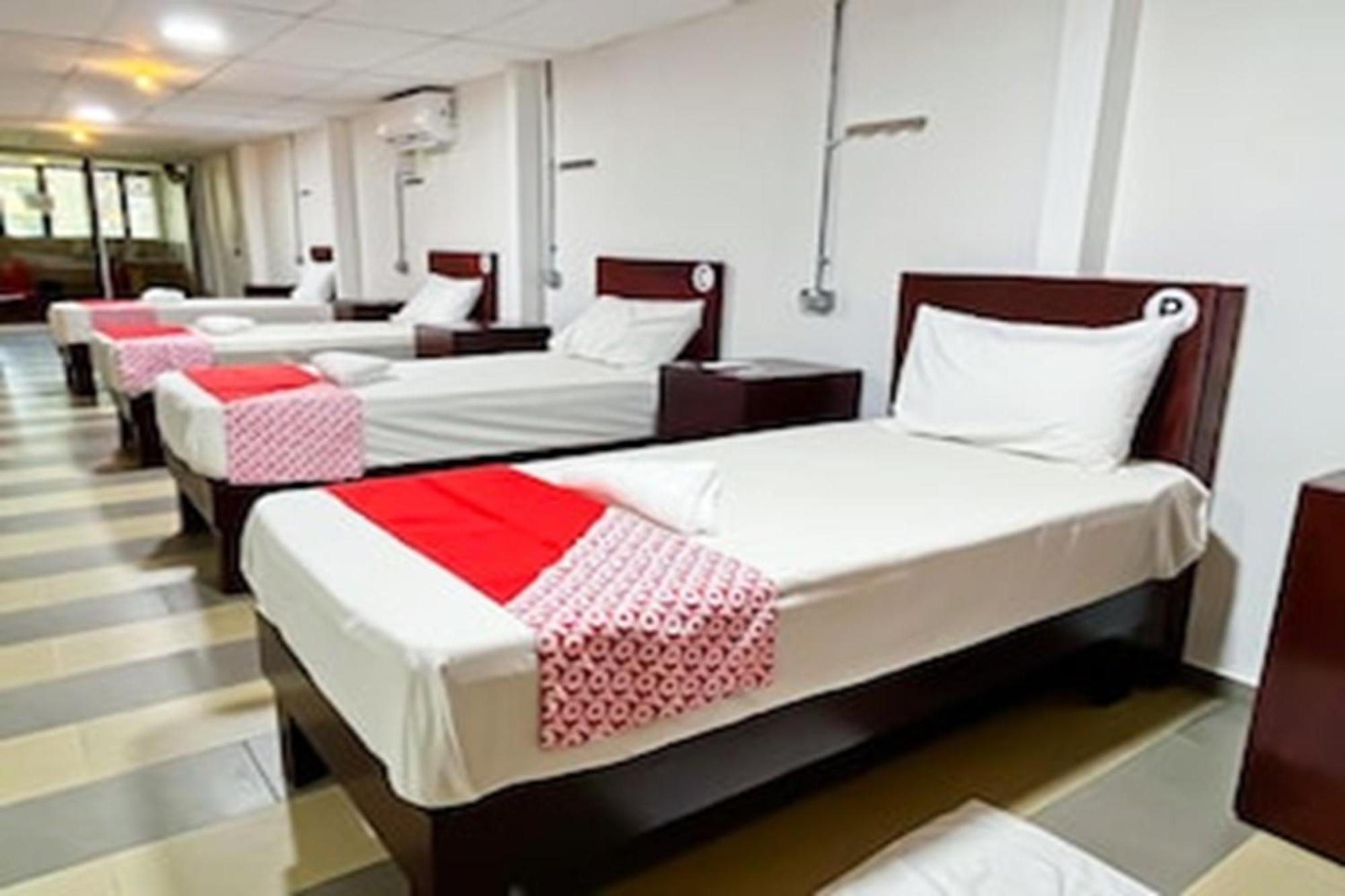 Super Oyo 90572 J Hotel Masjid India Kuala Lumpur Dış mekan fotoğraf